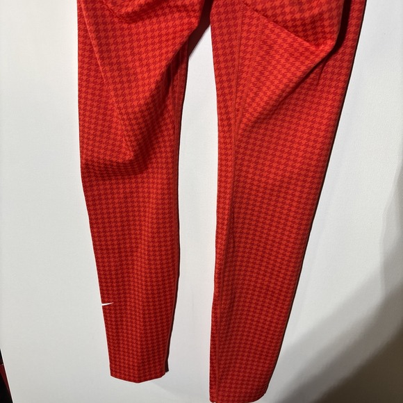 Nike One Women's Red Houndstooth Training Tights XS NWT DD0493-673 - Picture 7 of 8